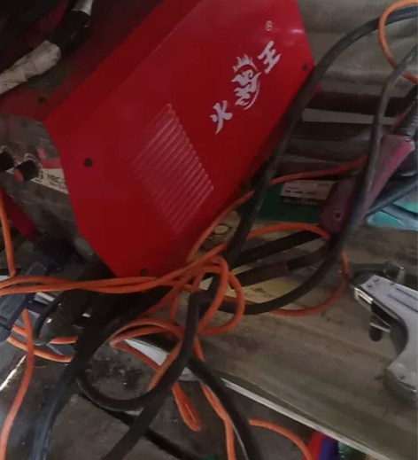 火王二保焊丝机， 感兴趣的话点“我想要”和...