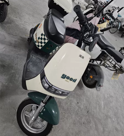 72V20安,液晶屏,充满电可以跑80公里...