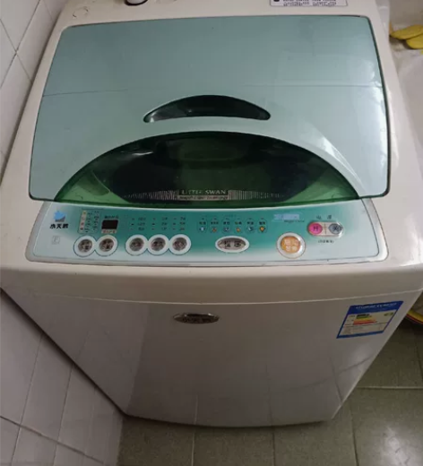 小天鹅波轮洗衣机6公斤,正常使用,保养较好...